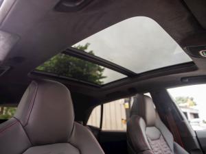 Audi RS Q8 Vorsprung 2020 года  (UK)